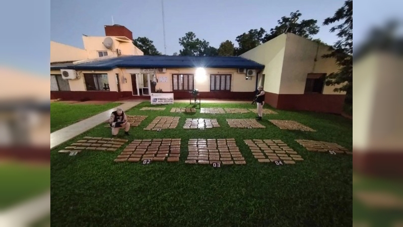Prefectura Naval frustró el ingreso de más de 400 kilos de marihuana en Misiones