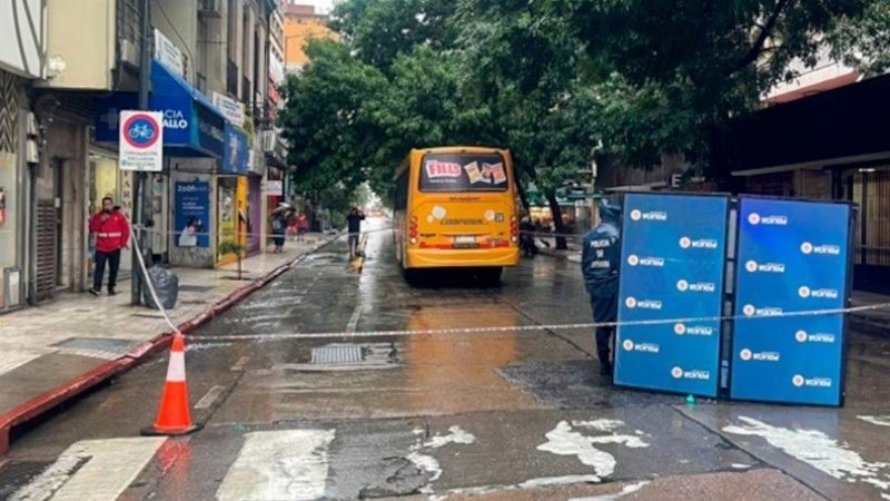 Murió una joven arrollada por un colectivo en el centro de Córdoba