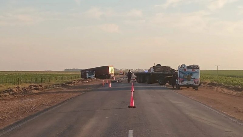 La Carlota: un camionero murió tras un choque en la Ruta 4