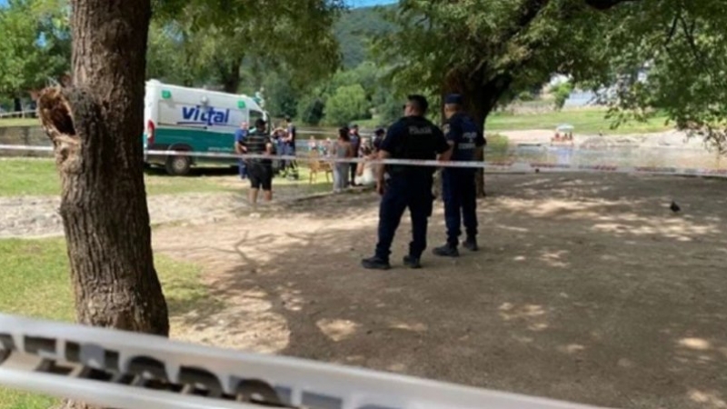 Un turista se descompensó y murió en un balneario de Villa Carlos Paz