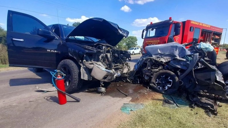 Un hombre de 69 años falleció tras chocar con su automóvil contra una camioneta en la Ruta 158