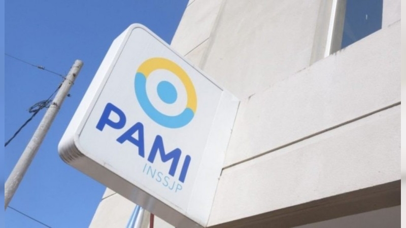 Atención en riesgo: Farmacéuticos y clínicas privadas reclaman por las demoras en los pagos del PAMI