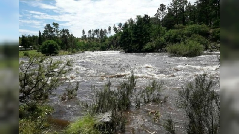 Alerta en Córdoba: crecidas de ríos serranos tras las intensas lluvias en las cuencas altas