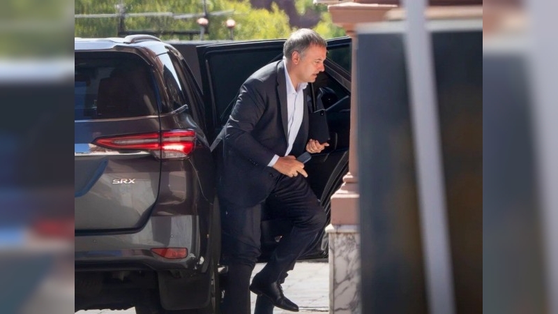 El núcleo duro del Gobierno se abroquela y busca retomar la agenda con Adorni en el centro