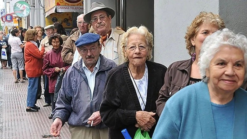 El lunes 30 cobrarán los jubilados y el martes 31 comenzará el pago de haberes a los activos provinciales