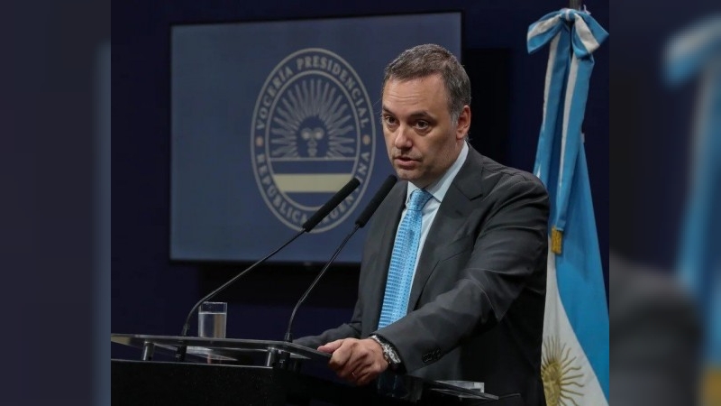 La PSA retiró documentación de la TV Pública por la causa del viaje de Manuel Adorni a Punta del Este