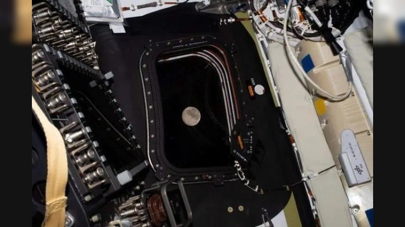 El Artemis II superó el récord del Apollo 13 y su tripulación es la que más lejos viajó en el espacio
