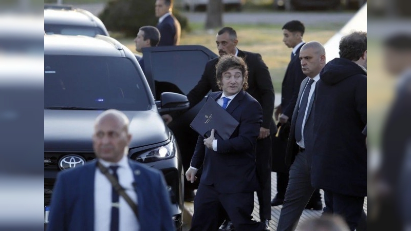 Por decreto, Milei habilitó adelantos de coparticipación para 12 provincias: Córdoba quedó afuera