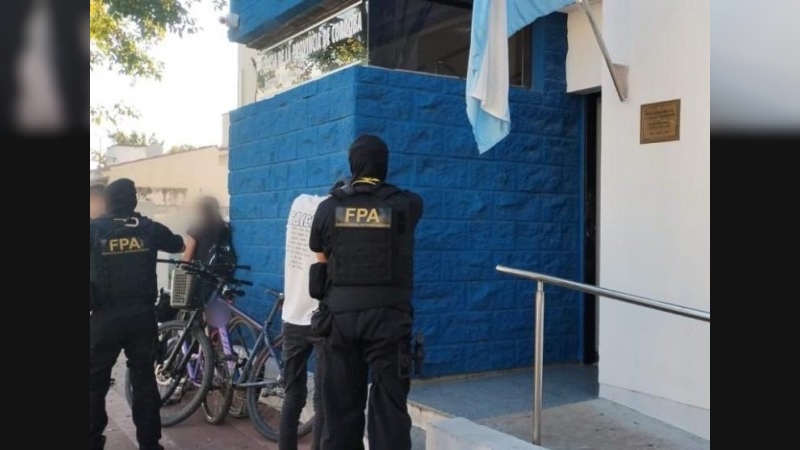 FPA realizó patrullajes preventivos y secuestró estupefacientes en Arroyito. Dos detenidos 