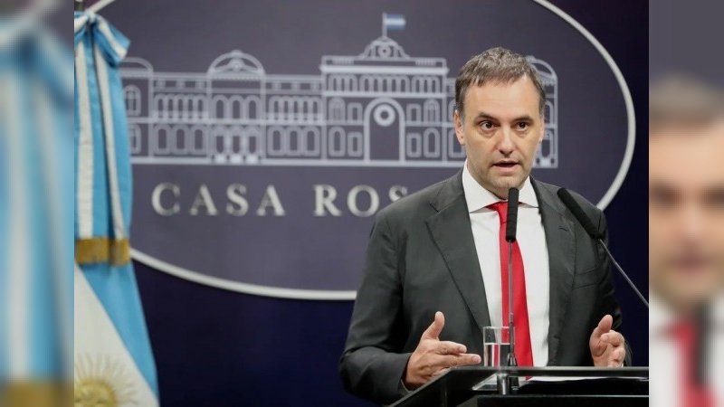 Caso Adorni: declara la escribana que validó las escrituras