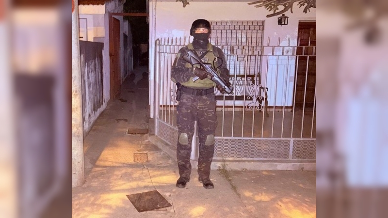 Morteros: FPA secuestró dos ladrillos de cocaína y detuvo a tres personas que integraban una organización narco
