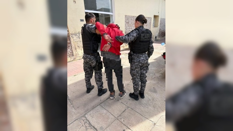 Detienen a un joven por robo y recuperan un televisor en Barrio Parque Norte