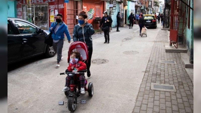 La pobreza infantil bajó 25% respecto a la que dejó el Gobierno anterior, según un informe