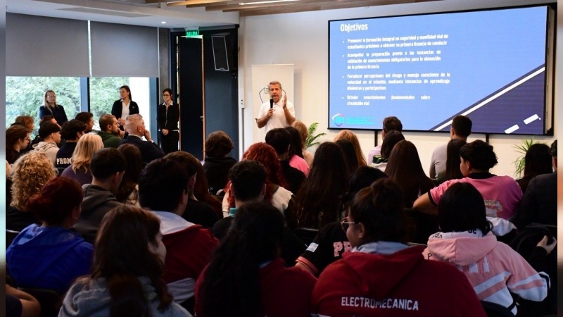 Educación vial: Municipalidad presentó el programa “Educar para conducir, prevenir para vivir”