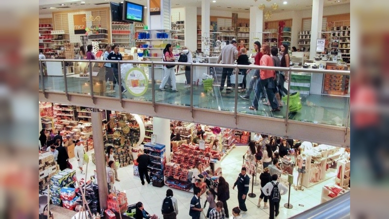 El consumo de los hogares en bienes y servicios finales siguió siendo negativo en marzo
