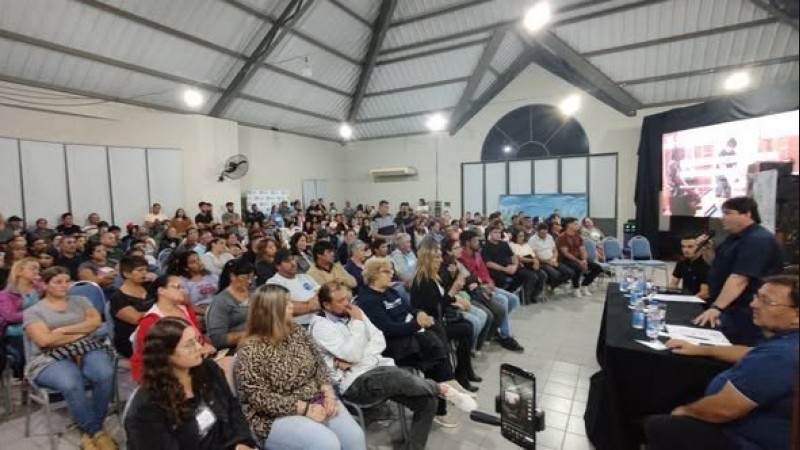 Presentaron en Miramar de Ansenuza un plan de viviendas municipal