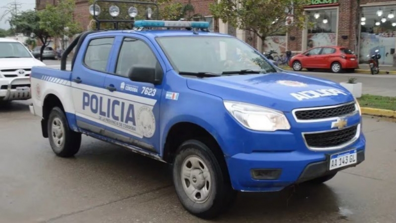 Se enojó porque lo frenaron para un control, atacó a policías y terminó detenido en Córdoba