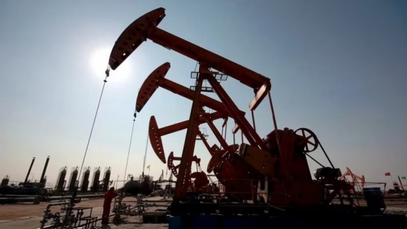 El petróleo cae por debajo de los US$100 y las bolsas del mundo repuntan tras el anuncio de Trump sobre Ormuz