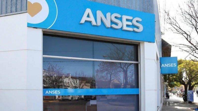 Reorganización en ANSES: duplican fondos para juicios previsionales e inyectan $162.000 millones para retiros