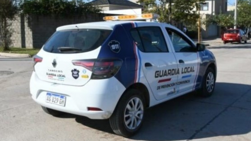 Detuvieron a un hombre por amenazar a agentes de la Guardia Local
