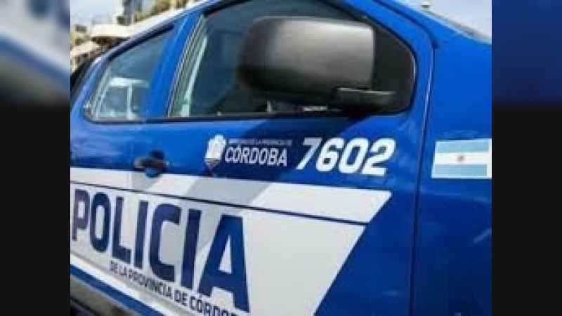 Detención de hombre con orden de detención vigente por hurto calificado