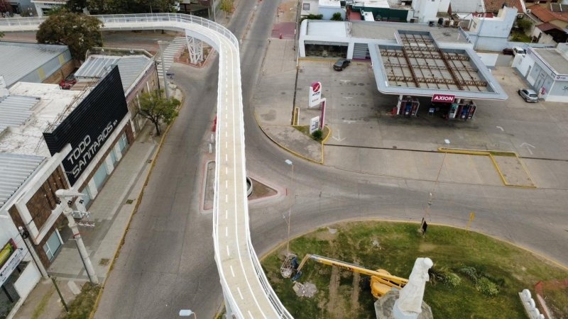 Con trabajos de pintura y demarcación ingresa en su recta final la bulevarización y bicisenda en altura 