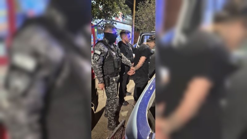 Detuvieron a un joven tras un allanamiento por una causa de robo calificado