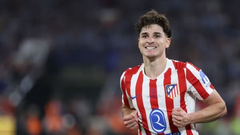 El Real Madrid ofreció 150 millones de euros por Julián Álvarez: la contundente respuesta del Atlético