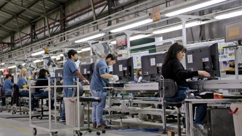 El empleo formal sigue en caída y ya se perdieron 314.000 puestos en la era Milei