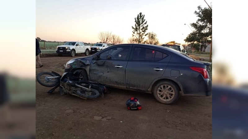 Un motociclista result&oacute; herido tras un choque en la intersecci&oacute;n de Lorenzo Forga y Espa&ntilde;a